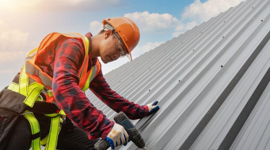 Professional metal roof installation in Kingston Mines, IL